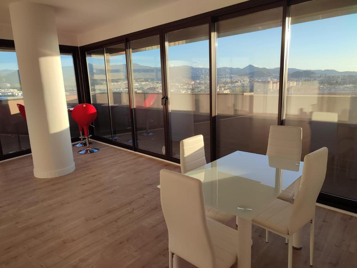 Espectacular apartamento con increíbles vistas Málaga Exterior foto