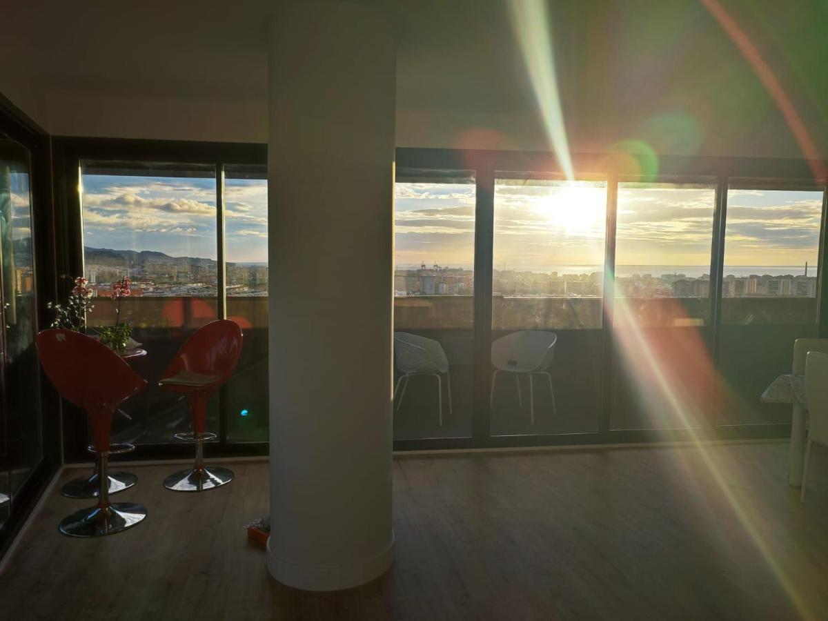 Espectacular apartamento con increíbles vistas Málaga Exterior foto